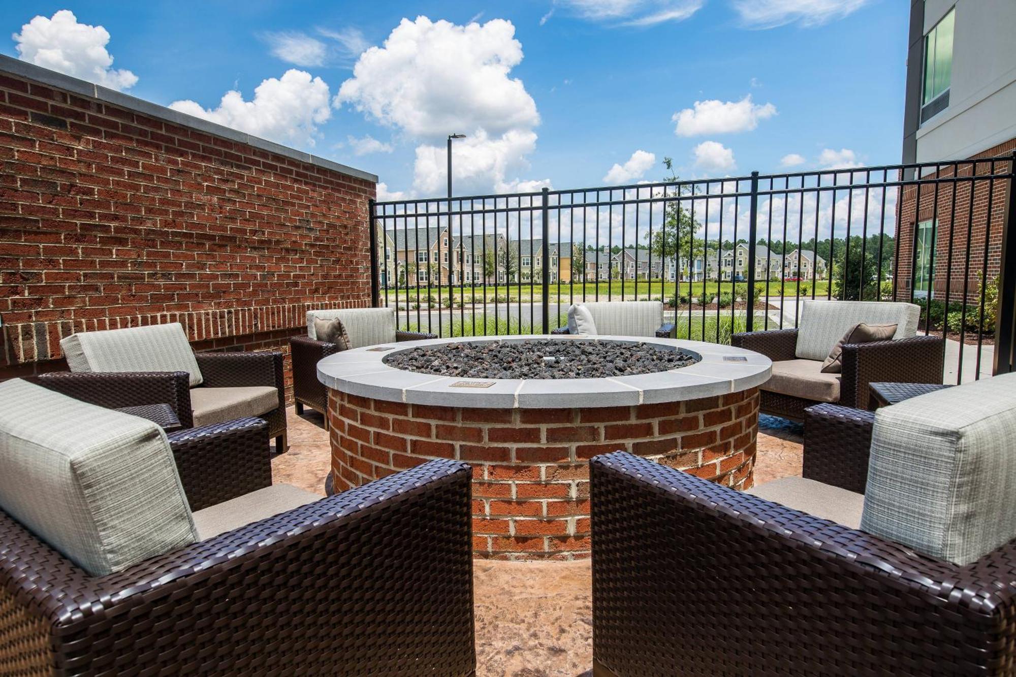 Courtyard By Marriott Columbia Cayce Hotel Kültér fotó